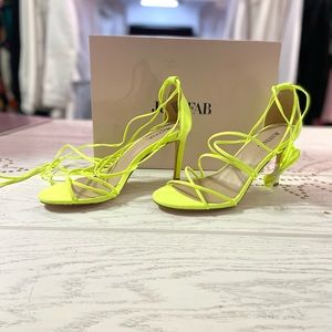 yellow net heels